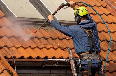 Démoussage et hydrofuge de toiture à Rebourguil