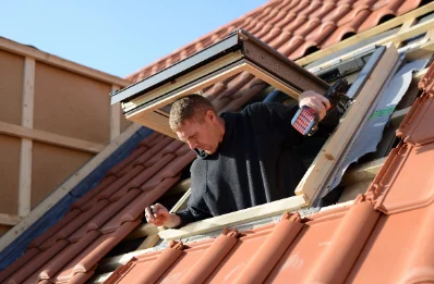 Pose de fenêtres de toit Velux à Rebourguil